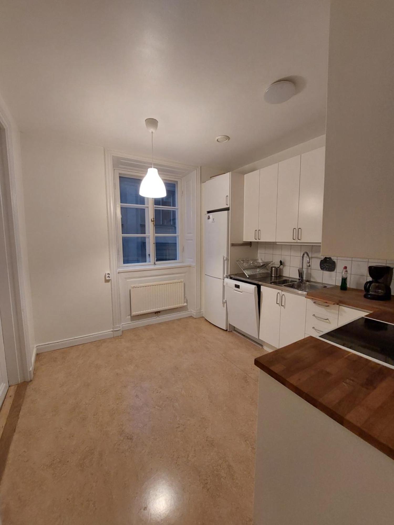 Home Inn Mrt19 Стокхолм Екстериор снимка