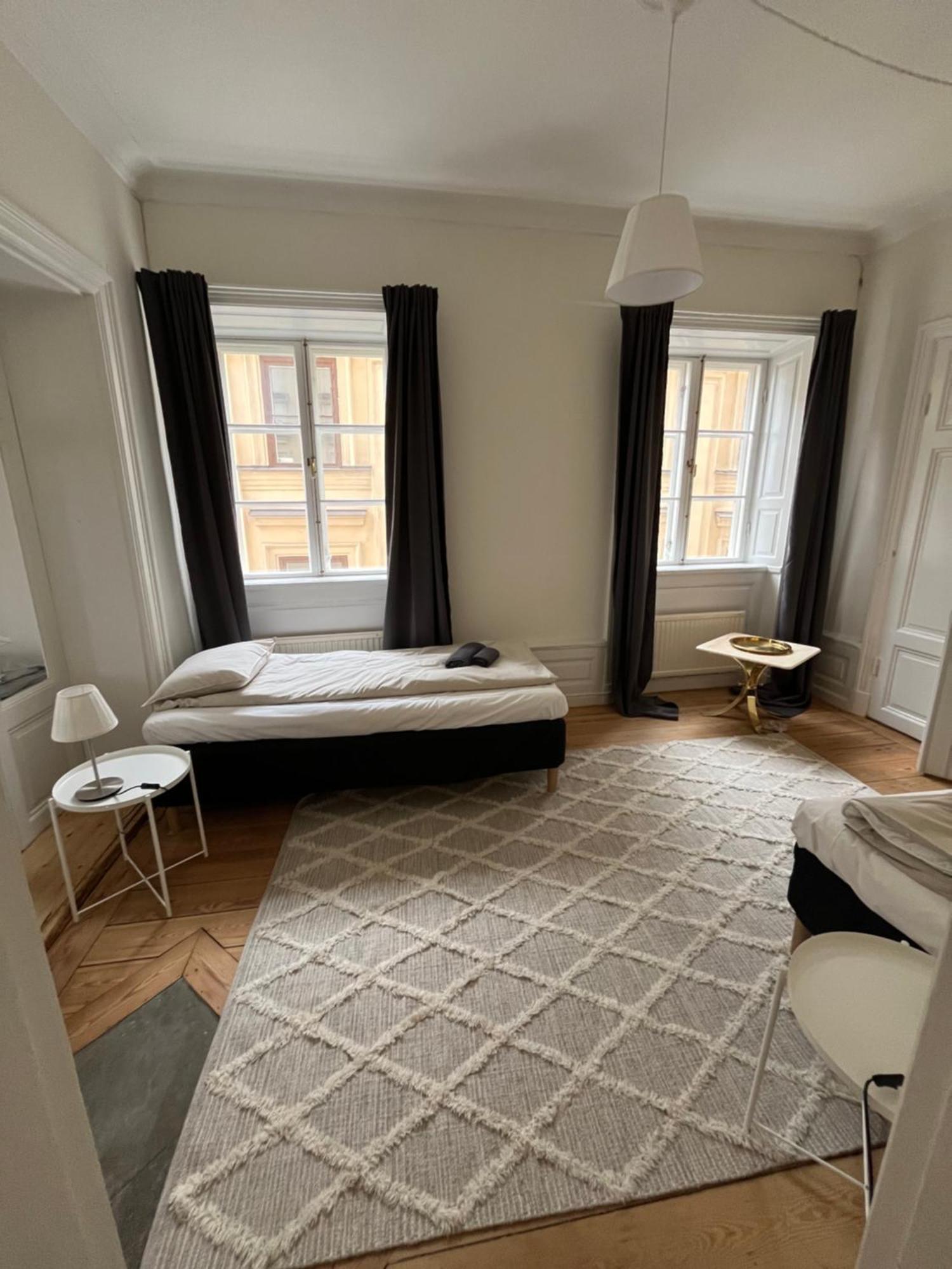 Home Inn Mrt19 Стокхолм Екстериор снимка